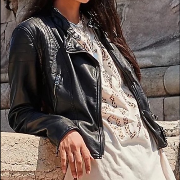 Like New! FP Free People Heartbreaker Vegan Moto Jacket Sz Large